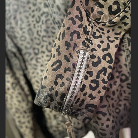 Mauritius- Vicki RF Leather Jacket, Snow Leopard - Picture 2 of 5
